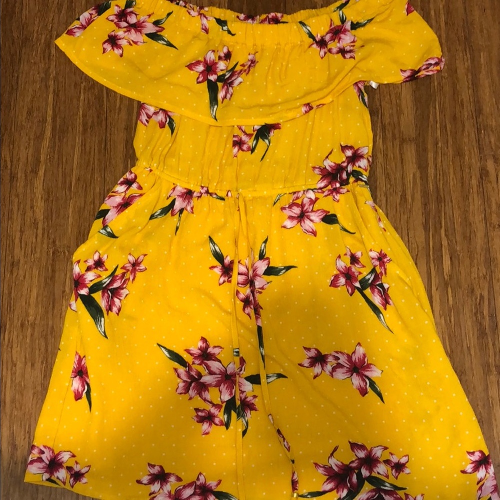 Off the shoulder Guess sun dress